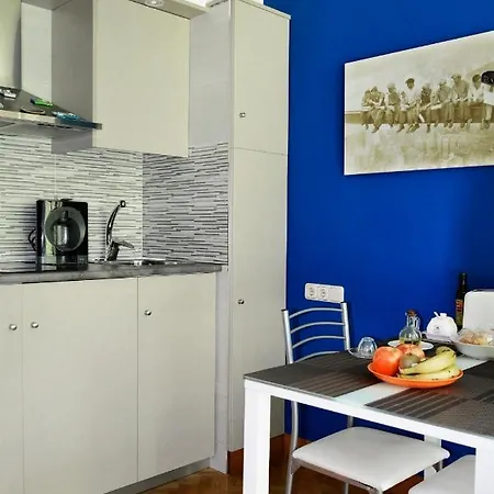 En Con Parking Homestay szállás *